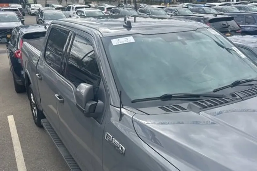 2020 Ford F-150 Lariat photo 1