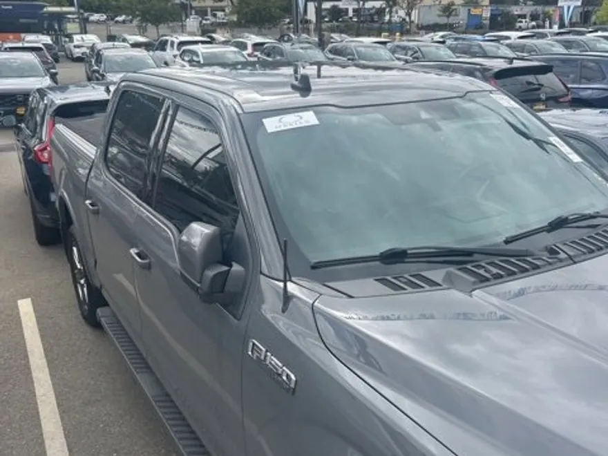 2020 Ford F-150 Lariat photo 1