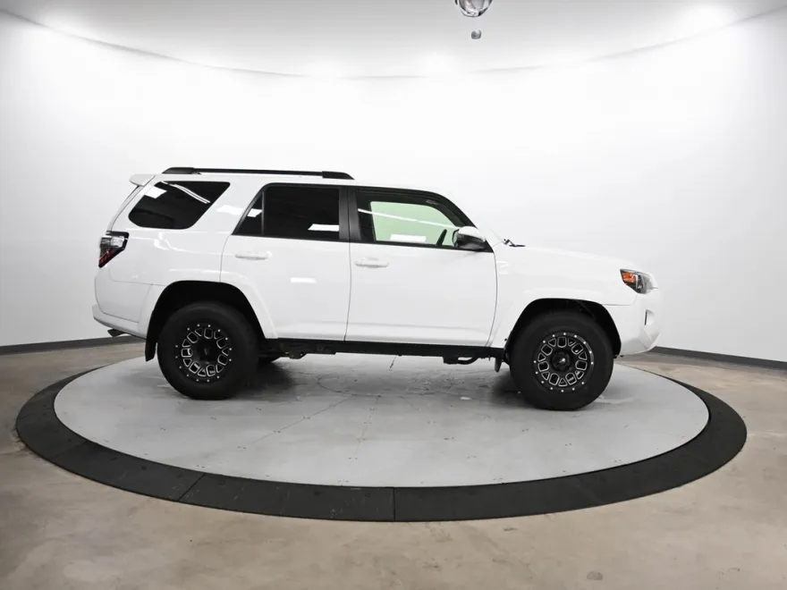 2022 Toyota 4Runner Trail photo 1