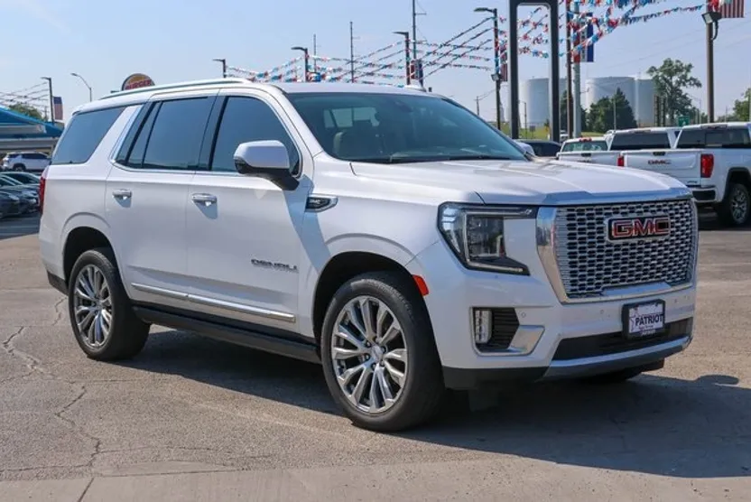2022 Gmc Yukon Denali photo 1