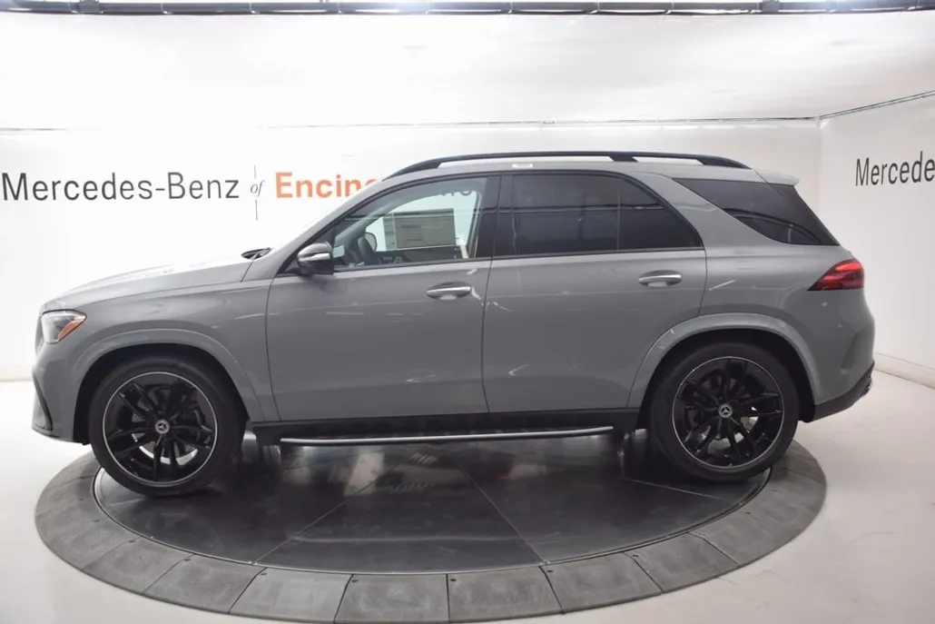 2026 Mercedes Benz GLE 450 4MATIC photo 1