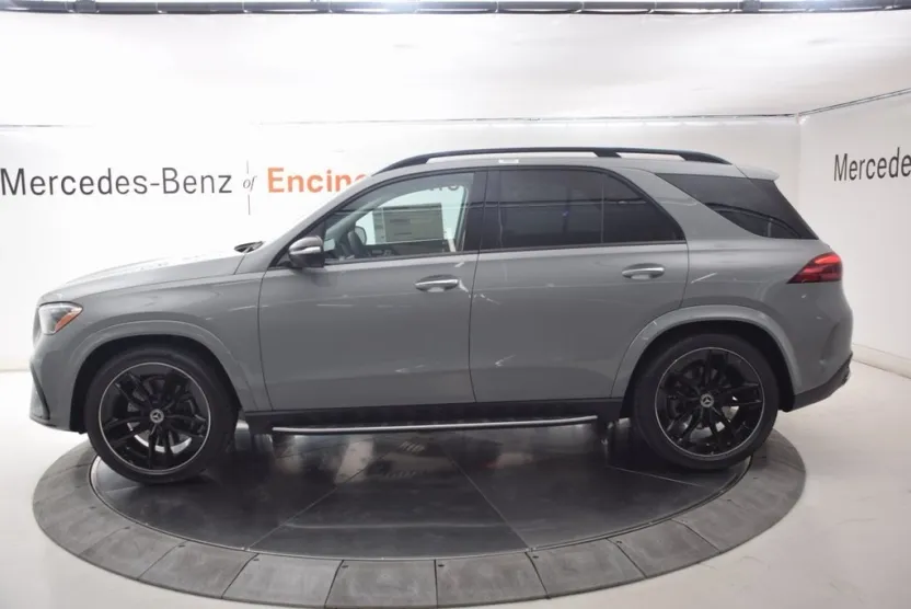 2026 Mercedes Benz GLE 450 4MATIC photo 1