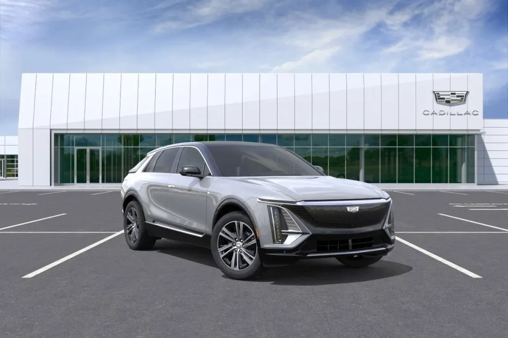 2025 Cadillac Lyriq Luxury photo 1