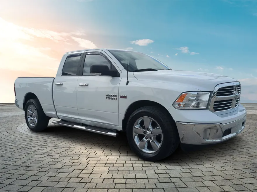2017 Ram 1500 SLT photo 1