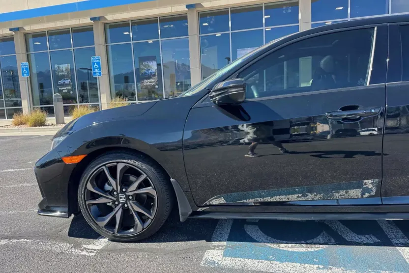 2018 Honda Civic Sport Touring Hatchback photo 1
