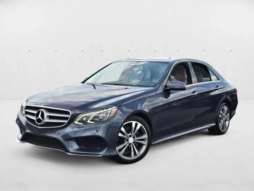 2016 Mercedes Benz E 350 4MATIC Sedan photo 1