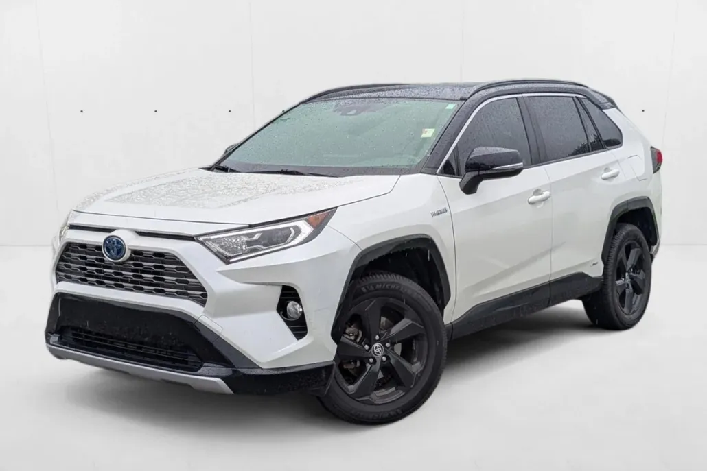 2020 Toyota RAV4 Hybrid XSE photo 1
