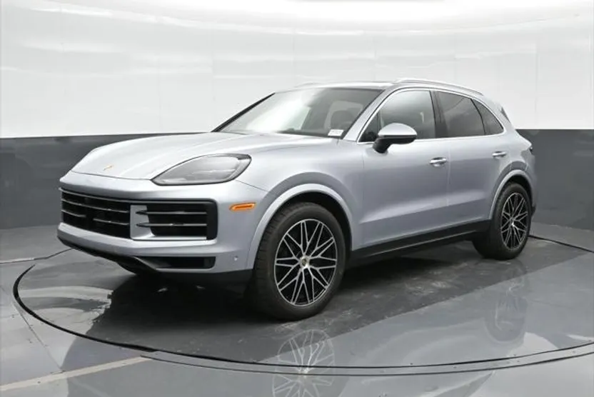 2024 Porsche Cayenne photo 1
