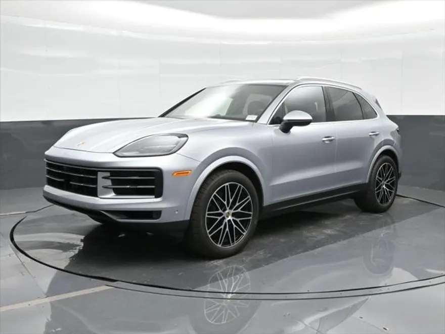 2024 Porsche Cayenne photo 1