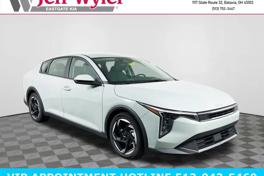 2025 Kia K4 EX photo 1