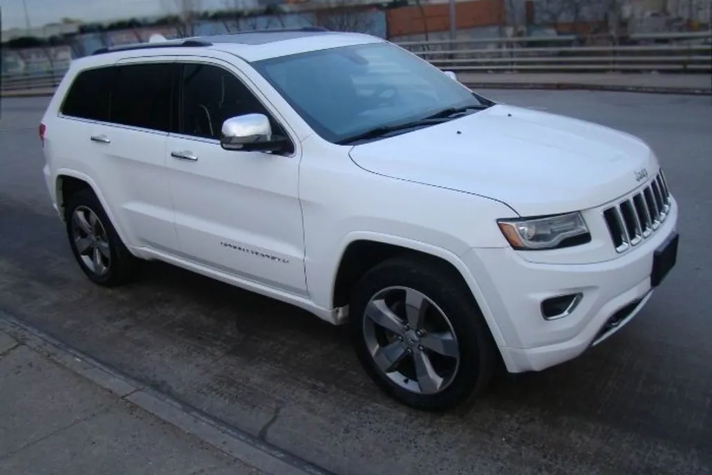 2014 Jeep Grand Cherokee Overland photo 1