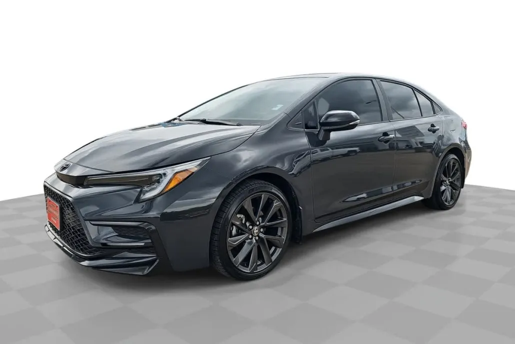 2024 Toyota Corolla SE photo 1