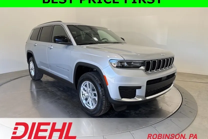 2025 Jeep Grand Cherokee Laredo photo 1