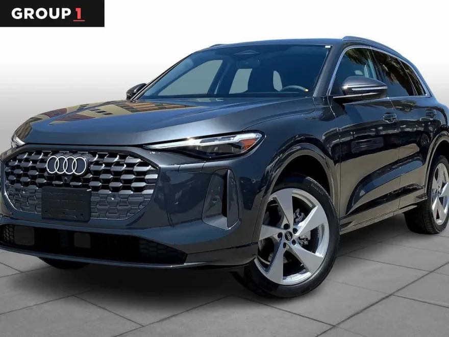 2025 Audi Q5 2.0T Premium Plus photo 1