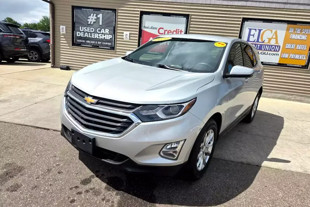 2020 Chevrolet Equinox LT photo 1