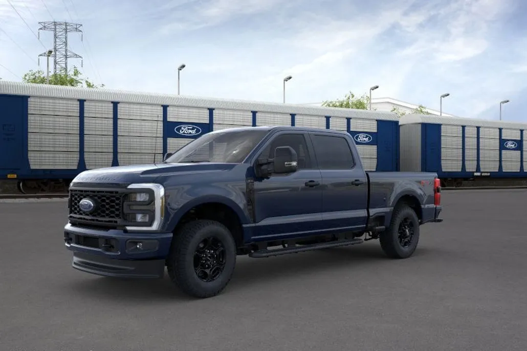 2025 Ford F-350 photo 1