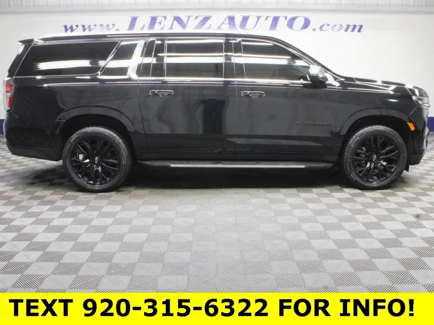 2023 Chevrolet Suburban Premier photo 1