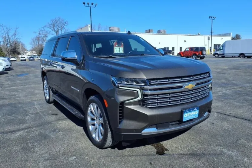 2021 Chevrolet Suburban Premier photo 1