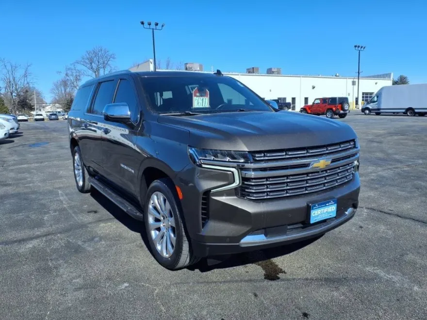 2021 Chevrolet Suburban Premier photo 1