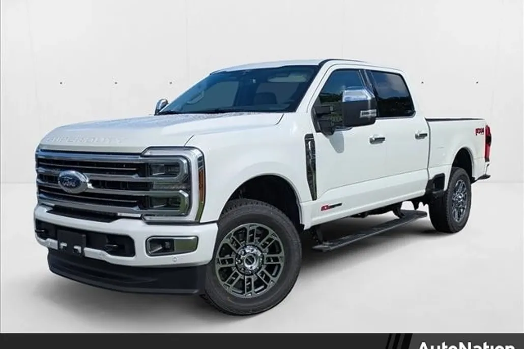 2025 Ford F-250 Platinum photo 1