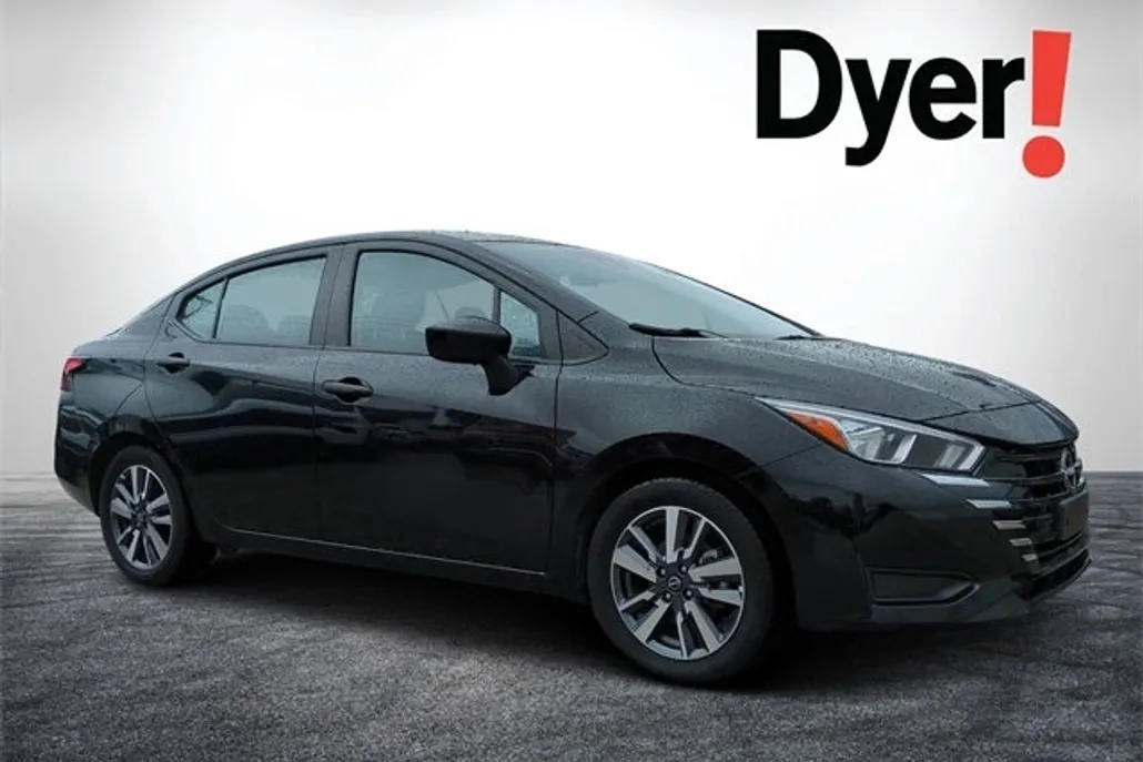 2023 Nissan Versa 1.6 SV photo 1