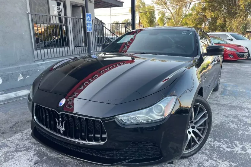 2015 Maserati Ghibli photo 1
