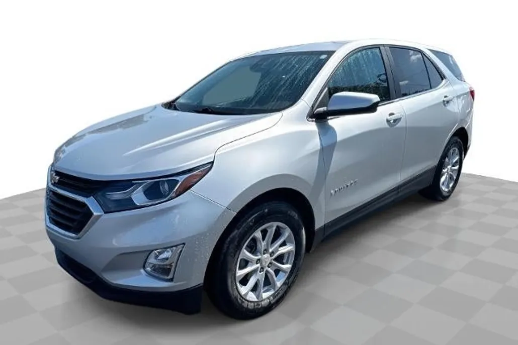 2021 Chevrolet Equinox LT photo 1