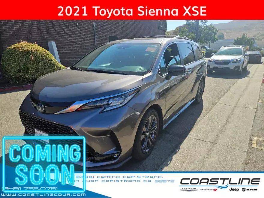 2021 Toyota Sienna XSE photo 1