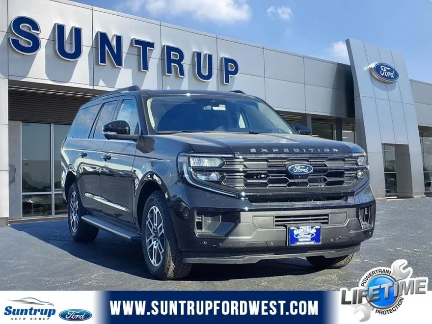 2025 Ford Expedition MAX photo 1