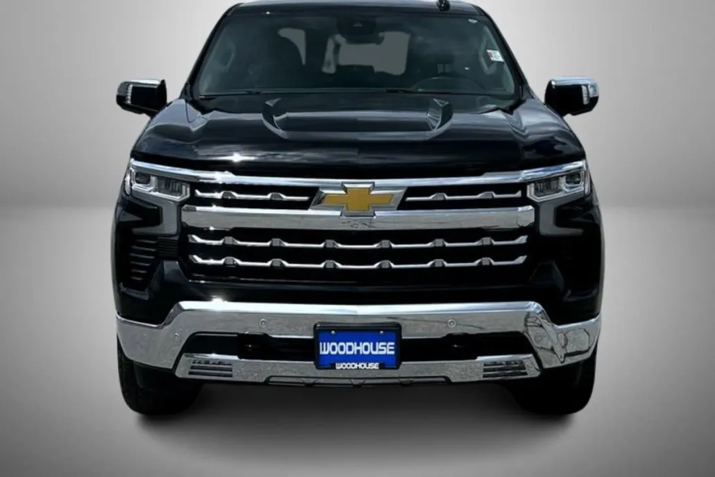 2022 Chevrolet Silverado 1500 LTZ photo 1