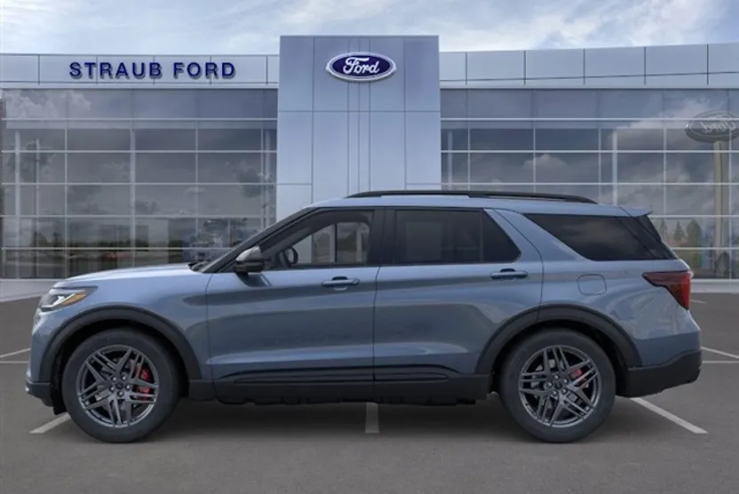 2025 Ford Explorer ST photo 1