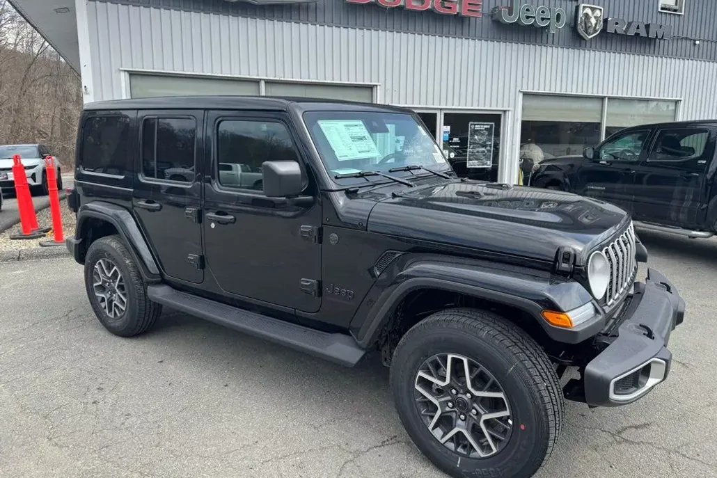 2025 Jeep Wrangler Sahara photo 1