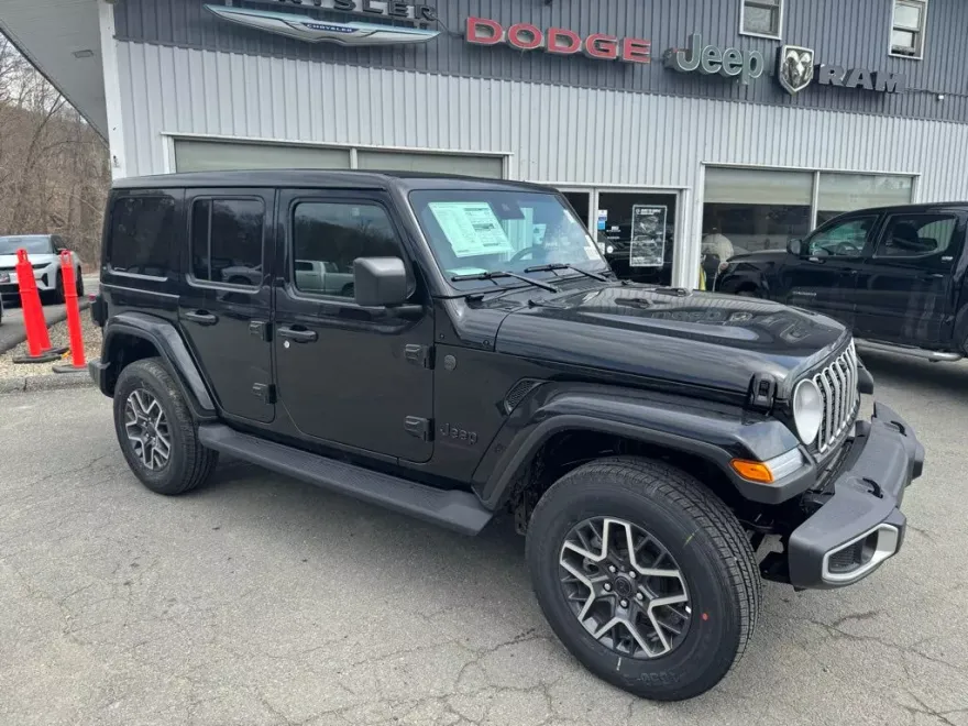 2025 Jeep Wrangler Sahara photo 1