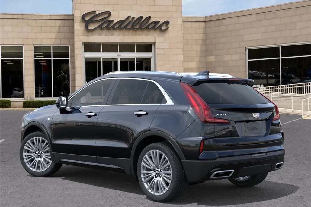 2025 Cadillac XT4 Premium Luxury photo 1