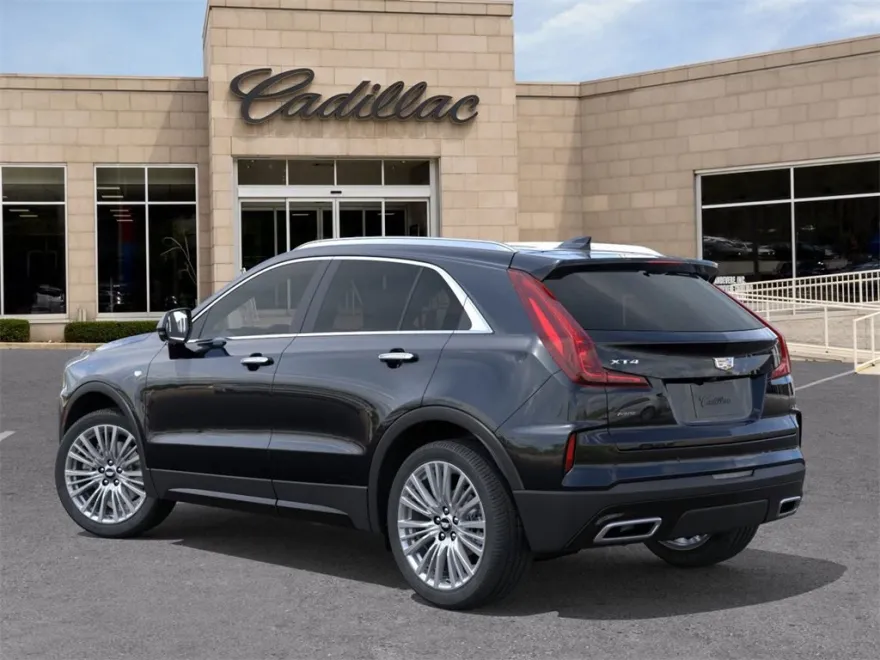 2025 Cadillac XT4 Premium Luxury photo 1