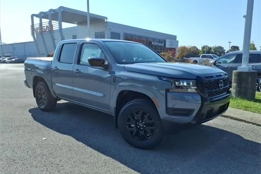 2026 Nissan Frontier Crew Cab SV photo 1