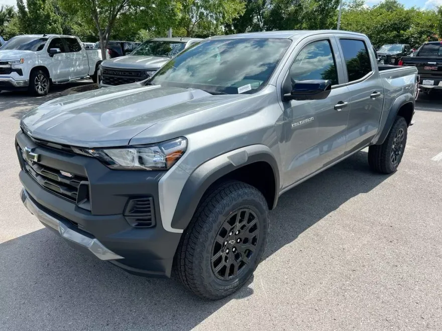 2026 Chevrolet Colorado Trail Boss photo 1