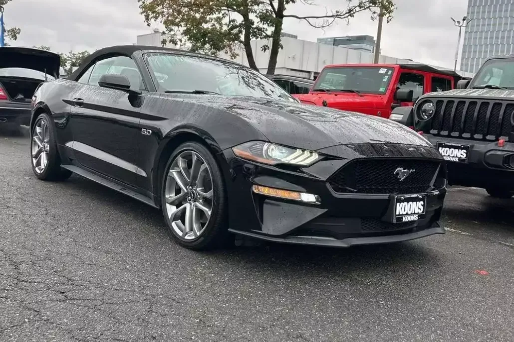 2018 Ford Mustang GT Premium photo 1