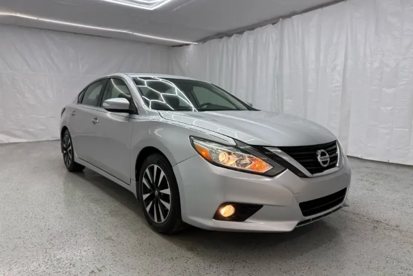 2018 Nissan Altima 2.5 S photo 1