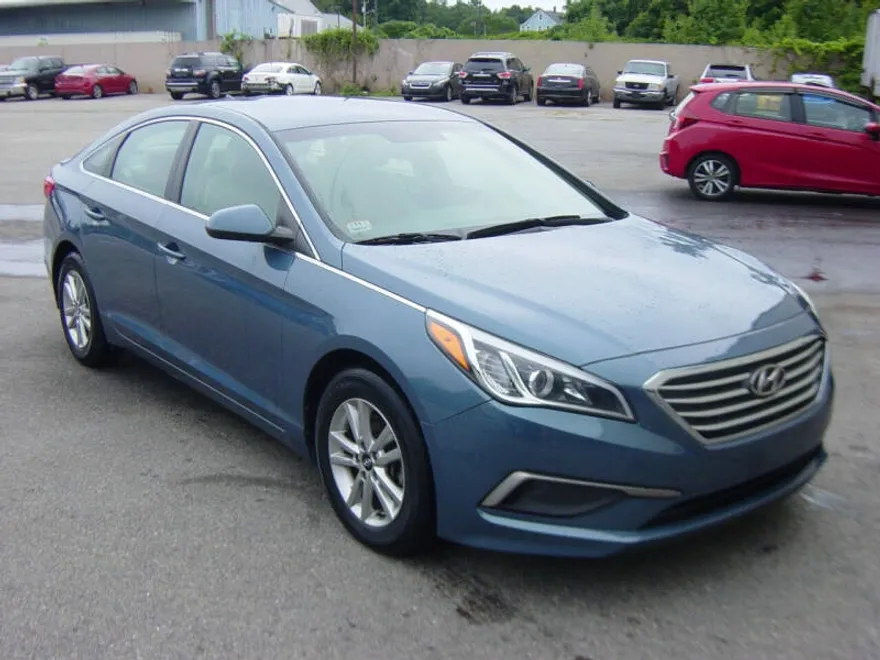2017 Hyundai Sonata SE Eco photo 1