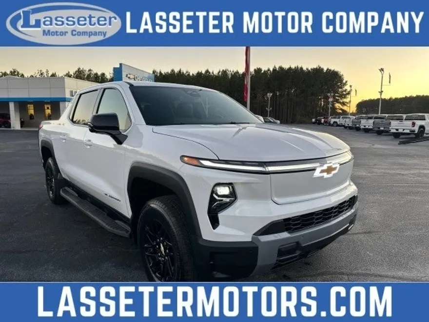 2025 Chevrolet Silverado EV LT photo 1