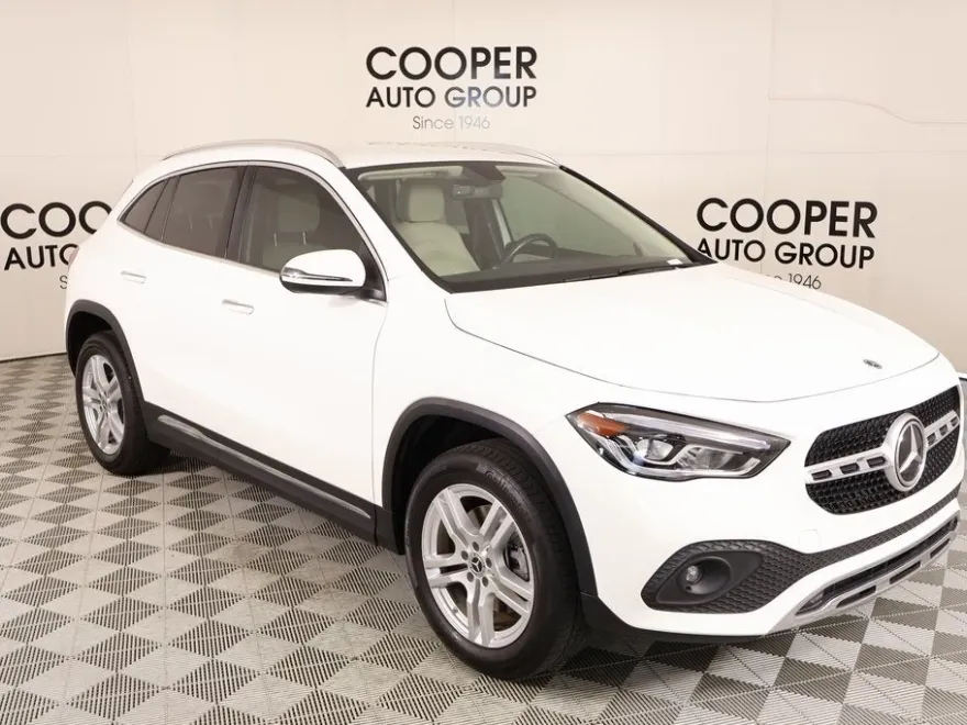2023 Mercedes Benz GLA 250 photo 1