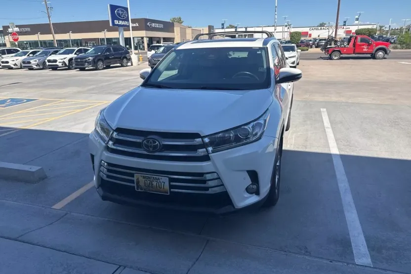 2017 Toyota Highlander Limited Platinum photo 1