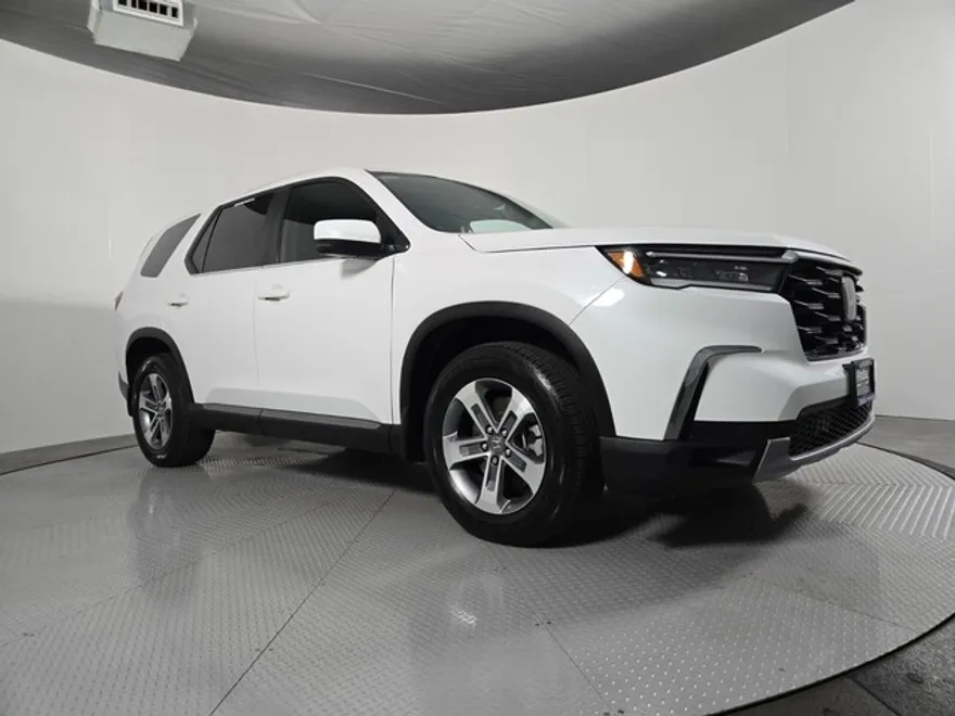2024 Honda Pilot EX-L photo 1
