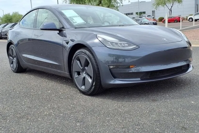 2021 Tesla Model 3 Long Range photo 1