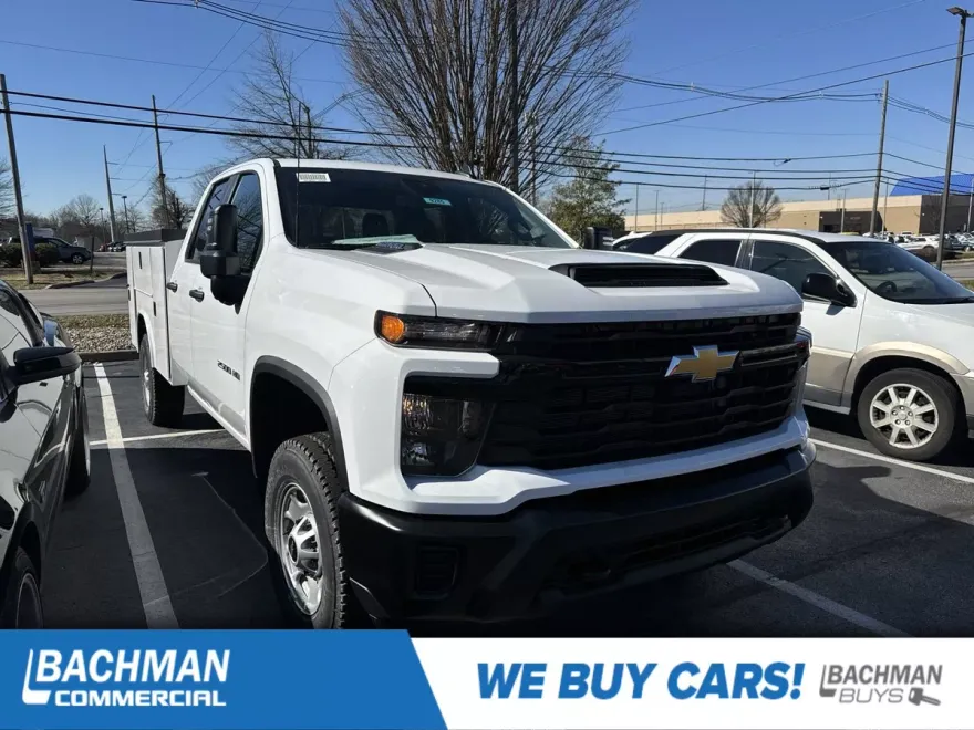 2024 Chevrolet Silverado 2500HD photo 1