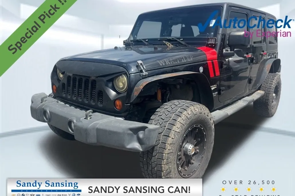 2011 Jeep Wrangler Unlimited Sahara photo 1