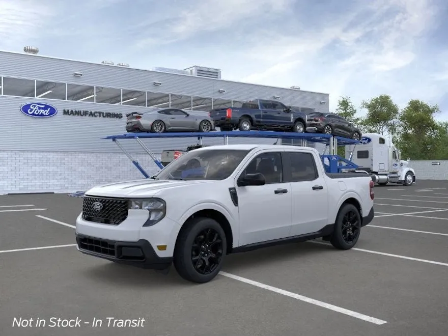 2025 Ford Maverick XLT photo 1