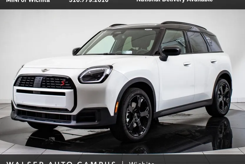 2025 Mini Countryman S ALL4 photo 1