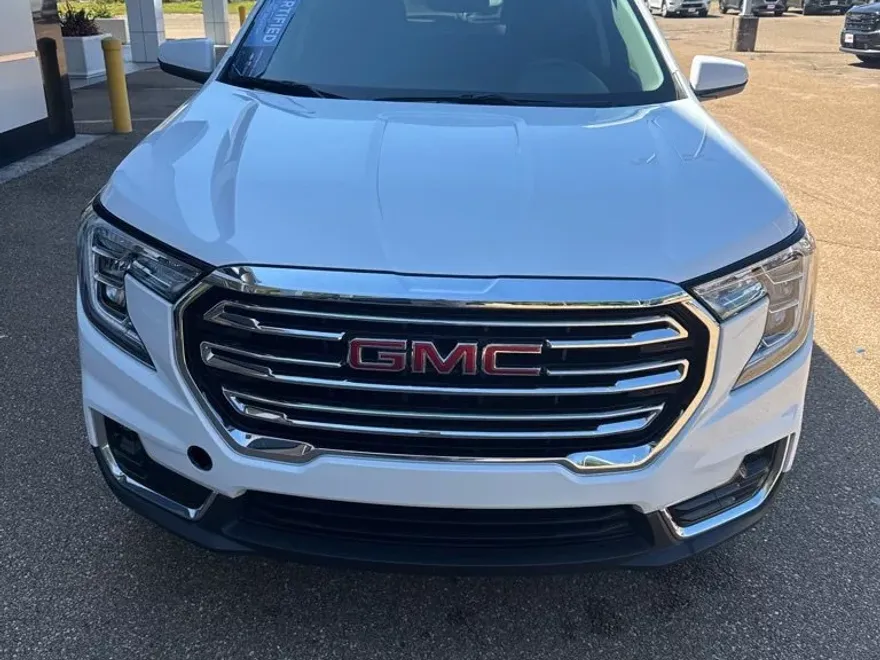 2024 Gmc Terrain SLT photo 1